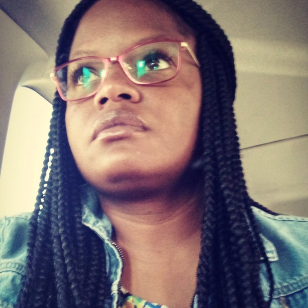 Meet your Posher, Reneetra